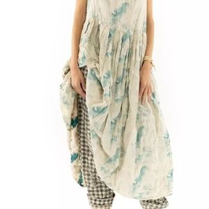 Magnolia Pearl Oeuvre Slip 138 Cloud OS - EUC